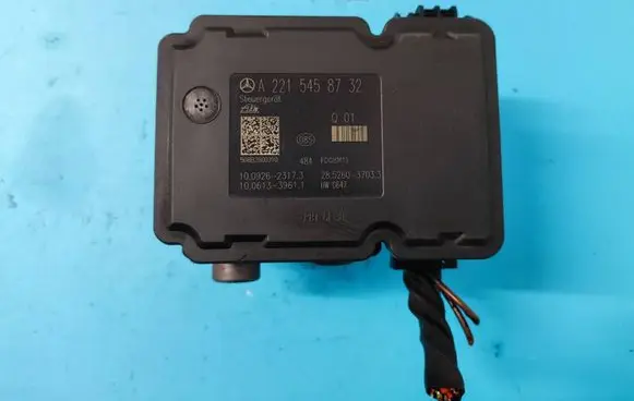 Mercedes-Benz S W221 ABS Pump A2215458732 A2214315512