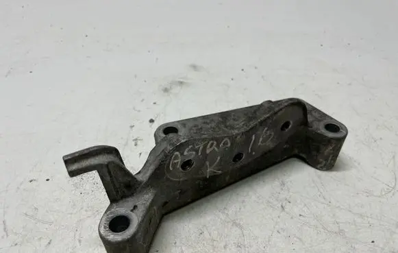 Opel Astra K Engine mounting bracket 13343561
