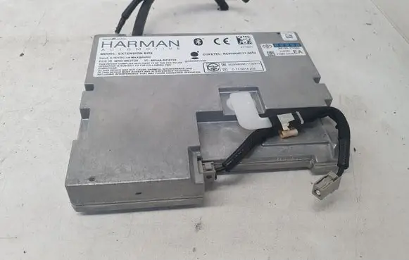 Toyota RAV 4 (XA40) GPS navigation control unit/module 86100YY050 6434ABE2729