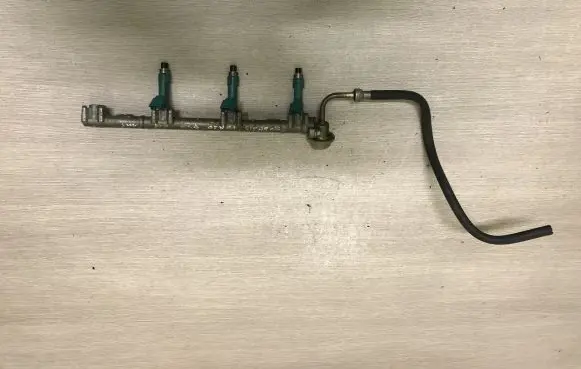 Toyota Avensis Verso Fuel injectors set 
