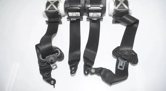 BMW 3 F30 F35 F31 Front seatbelt 7243308 7243309 7243307