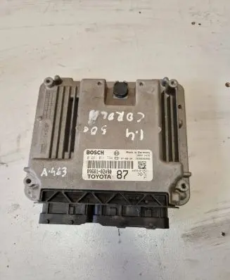 Toyota Corolla E120 E130 Engine control unit/module 8966102A90 1039S06996 0281011734