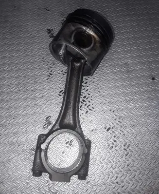 Volkswagen Polo V 6R Piston with connecting rod 646 03LA