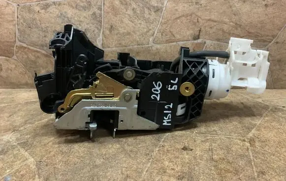 Mercedes-Benz SL R230 Front door lock A2307200335