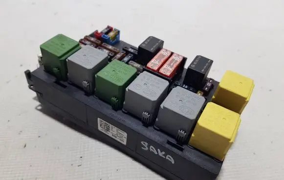 Mercedes-Benz ML W164 Fuse box set 1645403472DFDF A1645403472