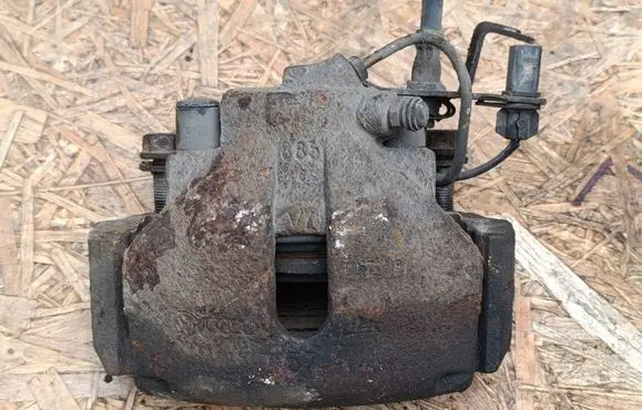 Seat Exeo (3R) Front brake caliper