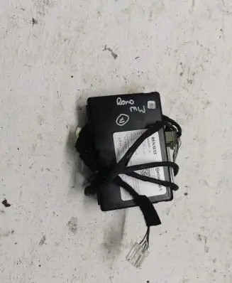 Renault Clio IV Other control units/modules 282754595R