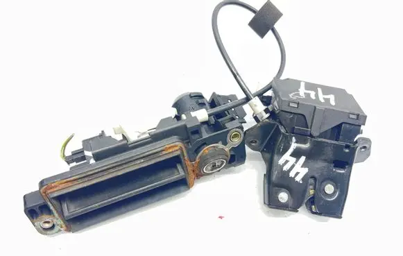 Mercedes-Benz CLK A209 C209 Loading door lock A1717500185 A2037500693