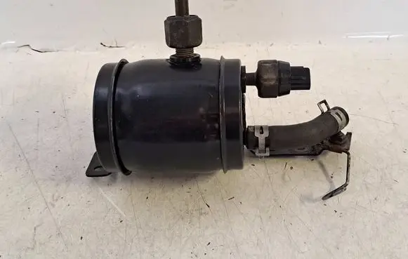 Toyota Avensis T250 Vacuum air tank 4470412160