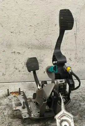Citroen C4 II Pedal assembly 