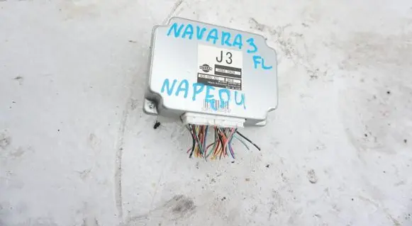 Nissan Navara D40 Gearbox control unit/module 330843X42A
