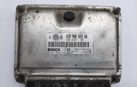 Volkswagen Golf IV Engine control unit/module 038906019AR 0281010215
