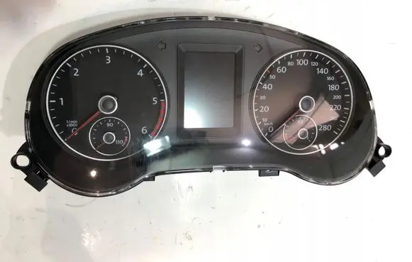 Volkswagen Jetta V Speedometer (instrument cluster) 5C6920860A |00000000000