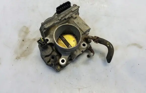 Honda CR-V Throttle body valve 