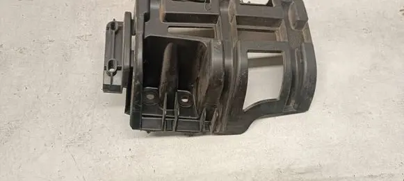 Peugeot 5008 Rear bumper mounting bracket 9686264180
