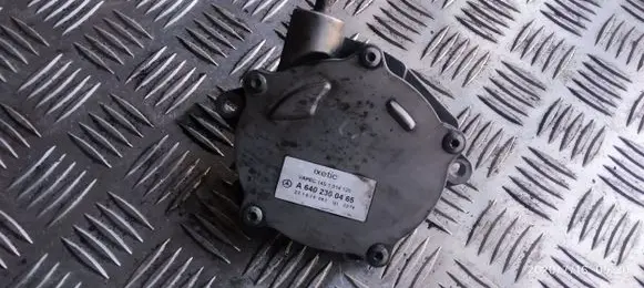 Mercedes-Benz B W245 Vacuum pump A6402300465
