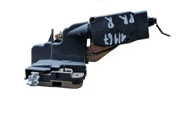 Volvo S40, V40 Front door lock 30850804