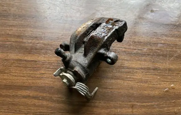 Peugeot 807 Rear brake caliper