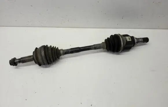 Toyota Prius c Front driveshaft 01007493