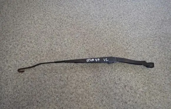 Chevrolet Epica Front wiper blade arm