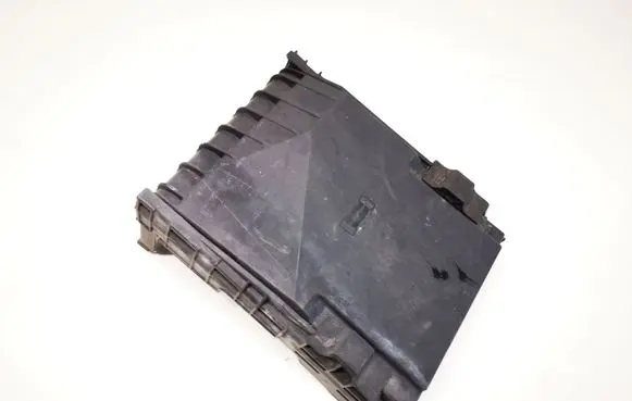 Skoda Octavia Mk2 (1Z) Fuse box cover 1K0937132F 1K0937132G