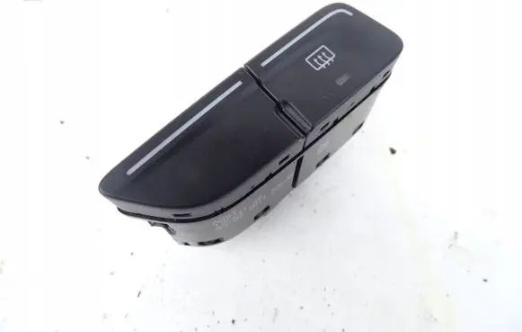 Ford Focus Tailgate/trunk/boot open switch 18C521AB