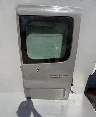 Renault Trafic III (X82) Rear door 901522579R