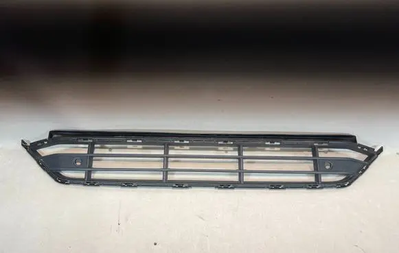 Volvo XC90 Front bumper lower grill 31663497