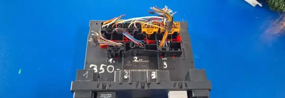 Volkswagen PASSAT B6 Comfort/convenience module 3C0937049AJ 07998003 F005V00661