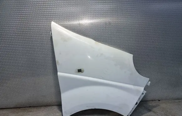 Opel Vivaro Fender 7782524451