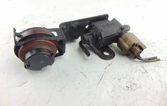 Hyundai Santa Fe Vacuum valve 