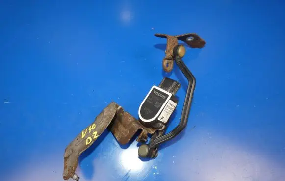 Volvo V40 Headlight/headlamp level sensor 31258179 0830 20130826