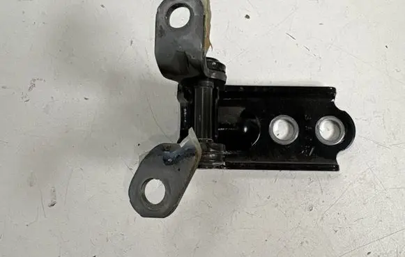 Subaru Outback (BT) Rear door lower hinge 