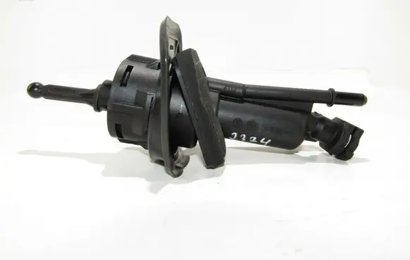 Ford Focus Clutch master cylinder BV617A542AA