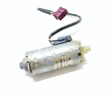 Mercedes-Benz S W220 Seat adjustment motor A2208204942 901748100 0130002580