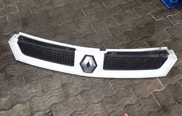 Renault Master II Front bumper upper radiator grill 8200233765 100207