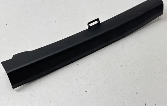 Volvo S90, V90 (D)pillar trim (top) 31377674