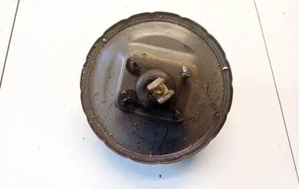 Nissan X-Trail T30 Brake booster M215T