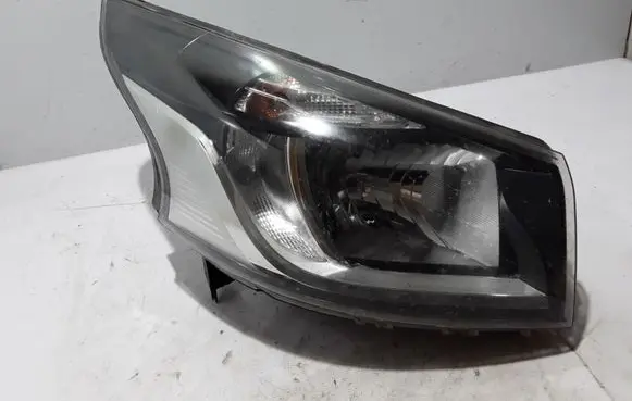 Renault Trafic III (X82) Headlight/headlamp 260108047R