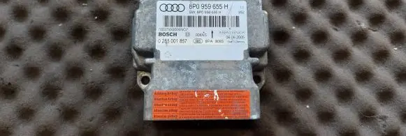 Audi A3 S3 A3 Sportback 8P Airbag control unit/module 8P0959655H 0285001857