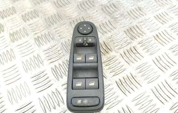 Citroen C4 I Picasso Electric window control switch 96639383zd