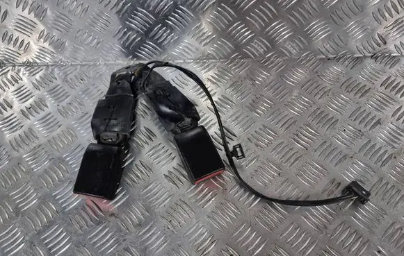 Opel Mokka X Rear seatbelt buckle 42450185