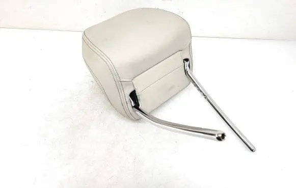 BMW 4 G22 G23 G24 G26 Front seat headrest 
