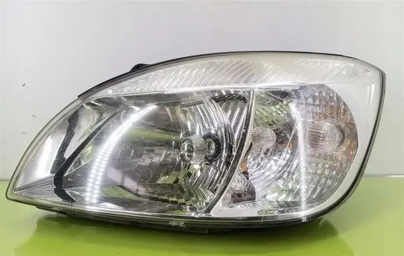 KIA Rio Headlight/headlamp 921011G0L