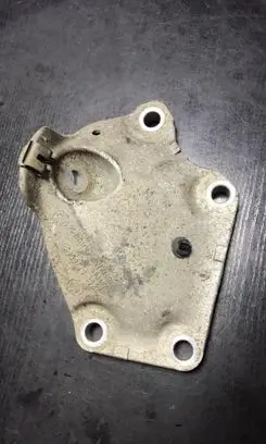 BMW 5 E60 E61 Engine mounting bracket 6776669