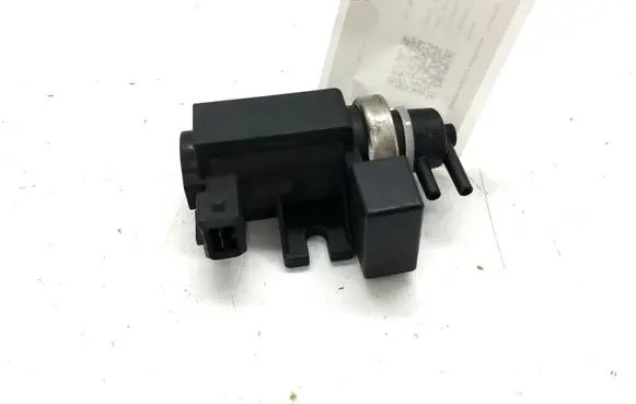 BMW 5 E60 E61 Turbo solenoid valve 7796634 70057901