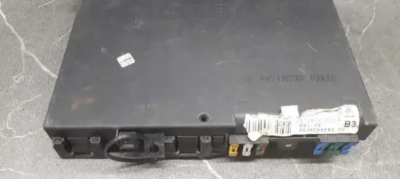 Peugeot 406 Comfort/convenience module 9639066580