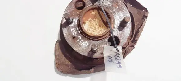 Hyundai Sonata Rear wheel hub