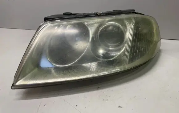 Volkswagen PASSAT B5.5 Headlight/headlamp