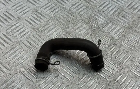 Toyota Auris 150 Breather hose/pipe 1226133120 9046721004